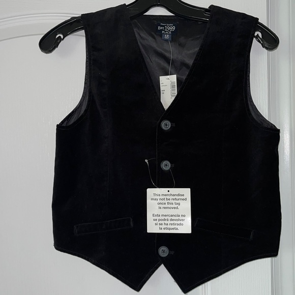 The Children's Place Other - NEW CHILDREN’S PLACE BOYS VELVET BLK VEST SZ 12.